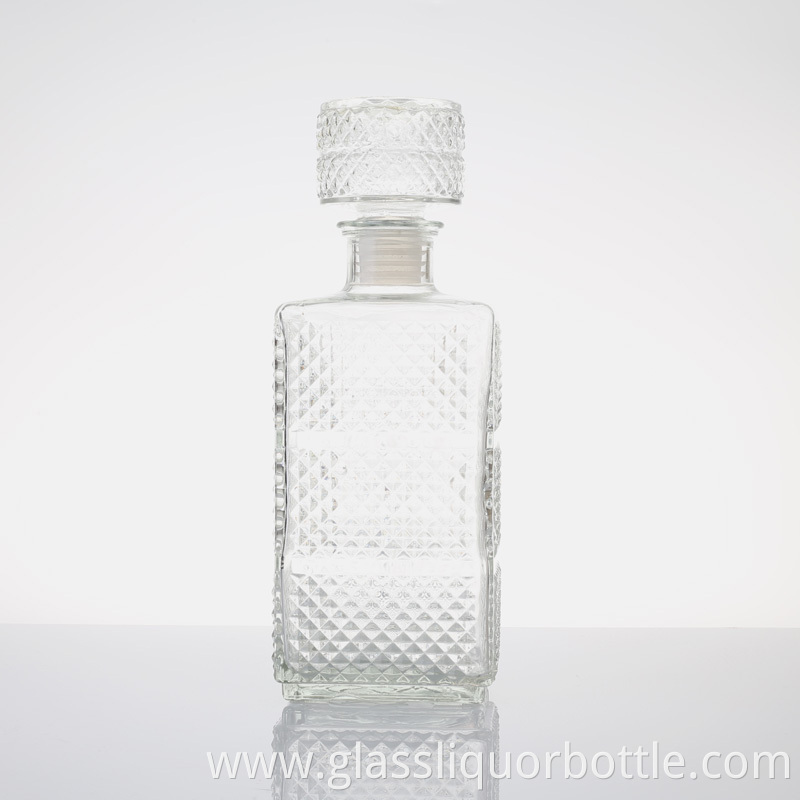 500ml Clear Glass Vodka Bottle